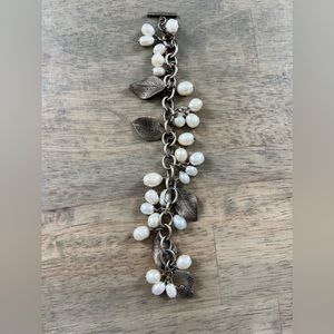 Retired Silpada Sterling Silver Leaf & Freshwater Pearl Dangle Bracelet B1631